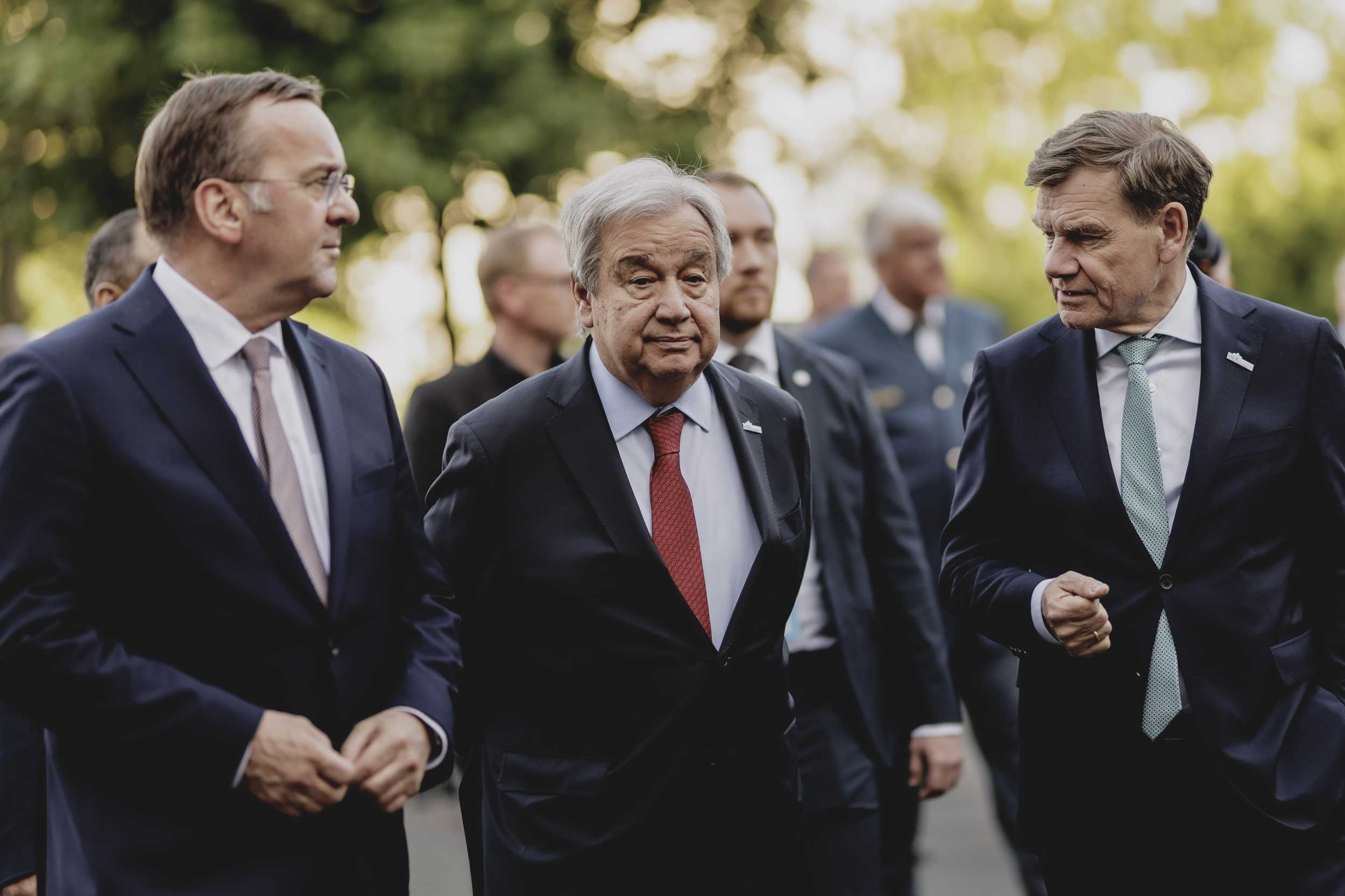(L-R) Boris Pistorius (SPD), Bundesminister der Verteidigung, Antonio Guterres, Generalsekretaer der Vereinten Nationen, und Johann Wadephul (CDU), Bundesaussenminister, aufgenommen im Rahmen des UN Peacekeeping Ministerial 2025. Berlin, 13.05.2025. Fotografiert im Auftrag des Auswaertigen Amtes