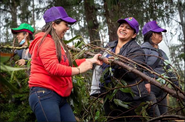 In a project funded by Germany’s contribution to the Women’s Peace and Humanitarian Fund, CIASE (Corporación de Investigación y Acción Social y Económica) in Colombia supports indigenous women as key actors for conflict prevention and climate protection.